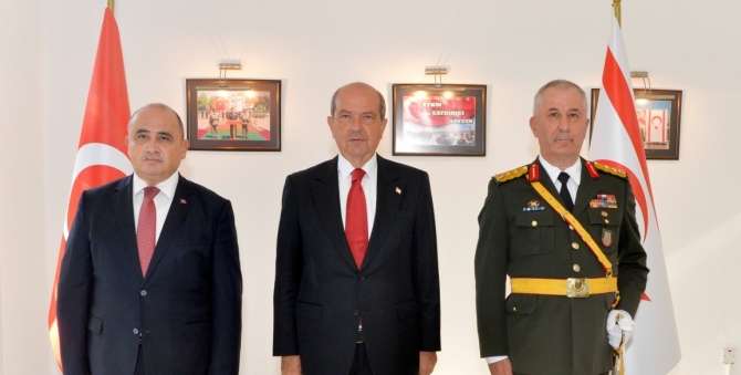 Türkiye Cumhuriyeti Lefkoşa Büyükelçisi Başçeri tebrik kabul etti Türkiye Cumhuriyeti Lefkoşa Büyükelçisi Başçeri tebrik kabul etti