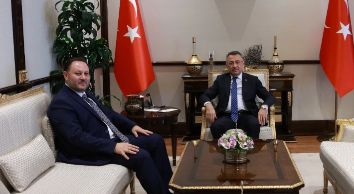 İçişleri Bakanı Öztürkler, Türkiye Cumhurbaşkanı Yardımcısı Fuat Oktay ile görüştü İçişleri Bakanı Ziya Öztürkler, resmi temaslarda bulunmak üzere Ankara’ya gitti.
