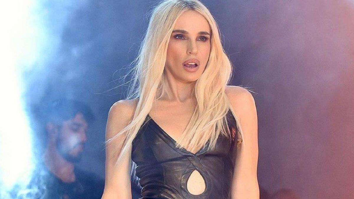 Şarkıcı Gülşen'in 3 yıla kadar hapsi istendi Şarkıcı Gülşen'in 3 yıla kadar hapsi istendi