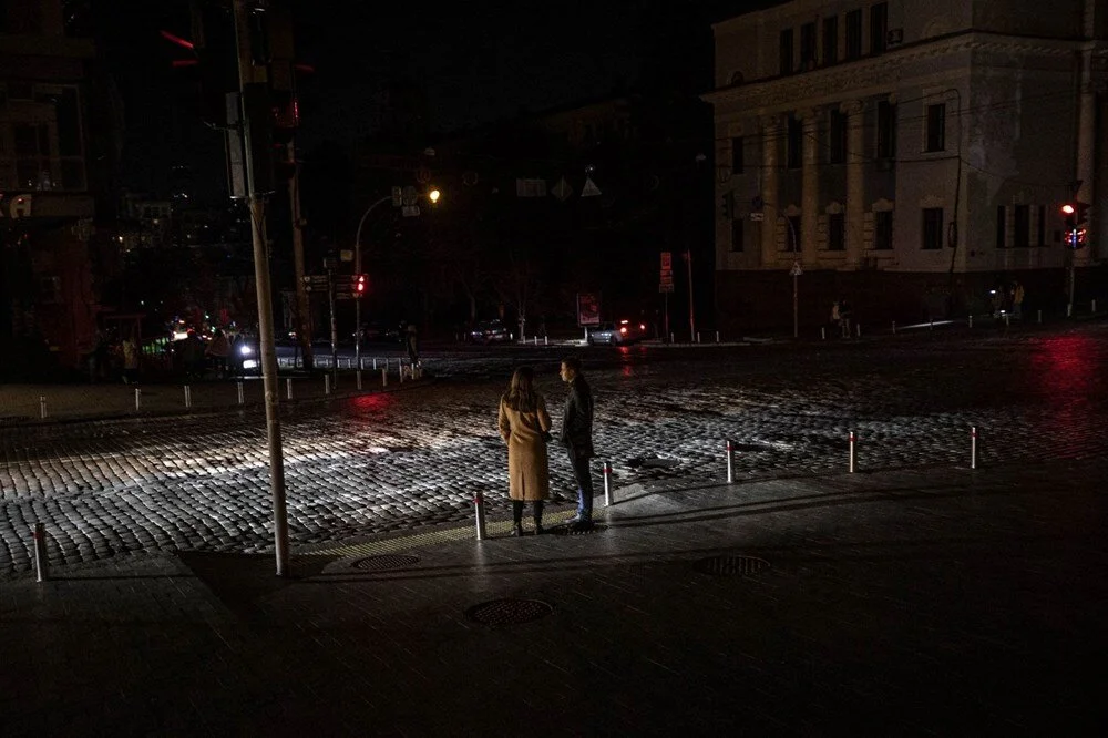 Rusya, 8 aydır devam eden Ukrayna işgalinde saldırılarını sürdürüyor. Son olarak Kiev'de enerji altyapısına yönelik bir saldırı gerçekleşti. Rusya, 8 aydır devam eden Ukrayna işgalinde saldırılarını sürdürüyor. Son olarak Kiev'de enerji altyapısına yönelik bir saldırı gerçekleşti.