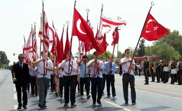 Kuzey Kıbrıs Türk Cumhuriyeti’nin (KKTC) 39'uncu kuruluş yıl dönümü tören ve etkinliklerle kutlanıyor. Kuzey Kıbrıs Türk Cumhuriyeti’nin (KKTC) 39'uncu kuruluş yıl dönümü tören ve etkinliklerle kutlanıyor.