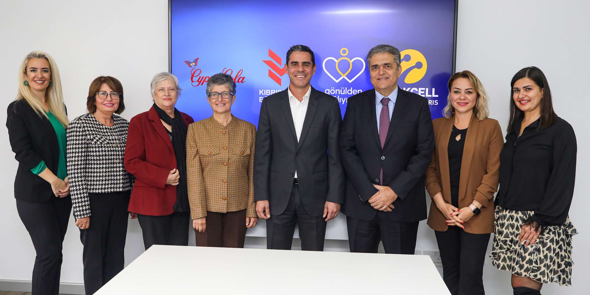 Kuzey Kıbrıs Turkcell tarafından hayata geçirilen dijital sosyal sorumluluk platformu gonuldenbagliyiz.biz, açılan projeleri hedeflerine taşıyor. Kuzey Kıbrıs Turkcell tarafından hayata geçirilen dijital sosyal sorumluluk platformu gonuldenbagliyiz.biz, açılan projeleri hedeflerine taşıyor.