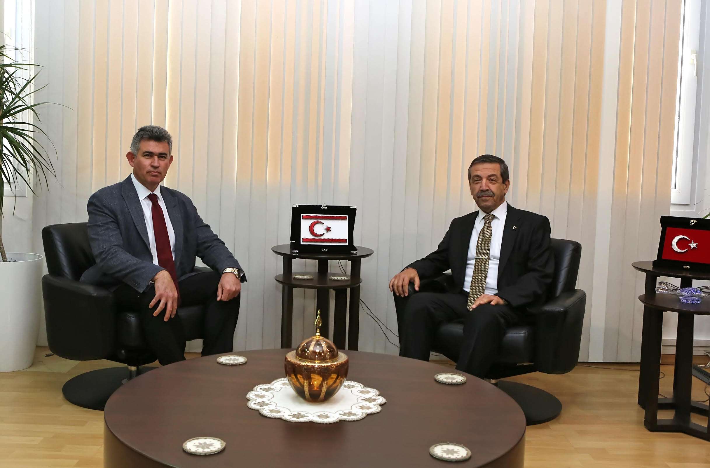 Dışişleri Bakanı Ertuğruloğlu Dışişleri Bakanı Ertuğruloğlu