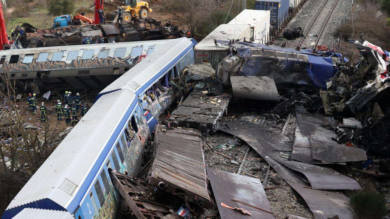 Yunanistan'daki tren kazasının raporu yayımlandı Yunanistan'daki tren kazasının raporu yayımlandı