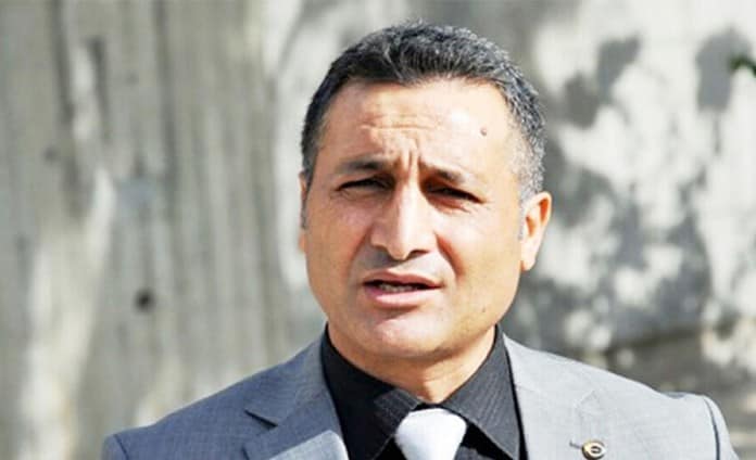 KTOEÖS Genel Sekreteri Tahir Gökçebel KTOEÖS Genel Sekreteri Tahir Gökçebel
