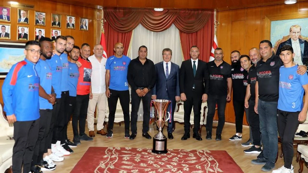 ustel-gocmenkoy Başbakan Ünal Üstel Başbakan Ünal Üstel