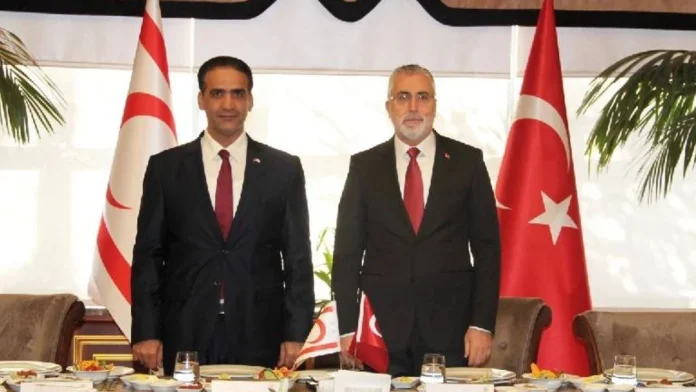 Vedat Işıkhan ve beraberindeki heyet, Vedat Işıkhan ve beraberindeki heyet,