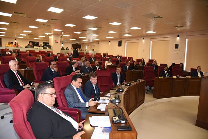 mecliste-baskanlik-secimi-5-1024x684-1 Başbakan, UBP’li vekillerle tek tek görüştü