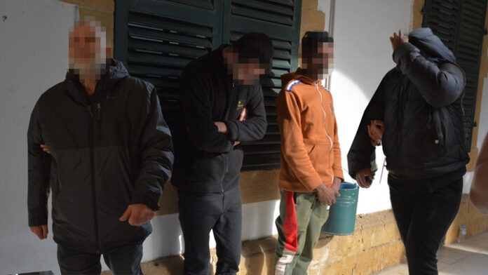 Türkmenistanlı Rashit Toyliyev, Oytun Sözüdoğru, olayda mağdur olan Priyadursha Opatha Vithange Türkmenistanlı Rashit Toyliyev, Oytun Sözüdoğru, olayda mağdur olan Priyadursha Opatha Vithange
