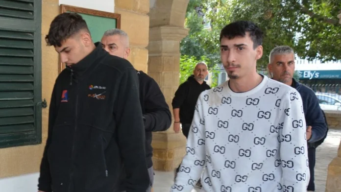 Lefkoşa’da Uyuşturucu Operasyonu: Üç Tutuklama Lefkoşa’da Uyuşturucu Operasyonu: Üç Tutuklama