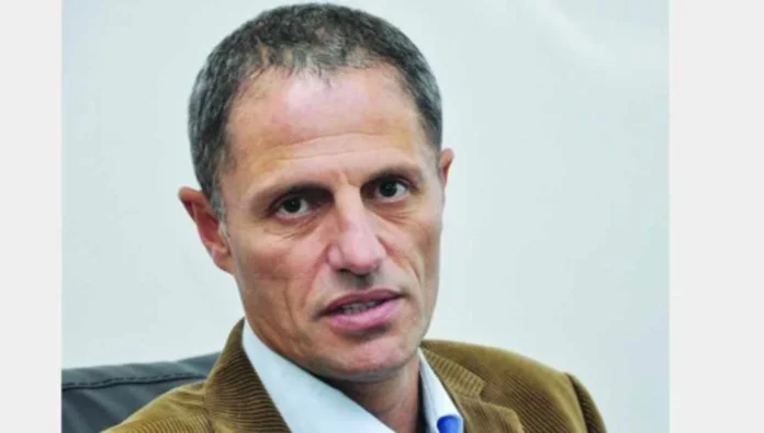 K.E.S.'ten Ercan grevini askıya alan hükümete eleştiri K.E.S.'ten Ercan grevini askıya alan hükümete eleştiri