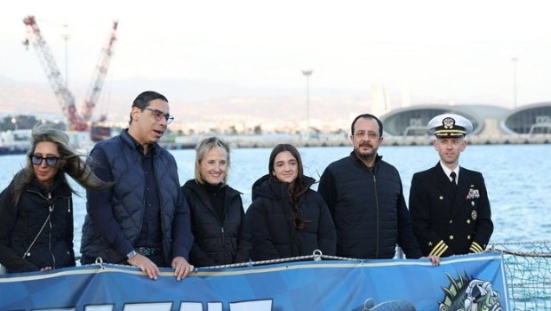 Rum Lider’den yılın son günü dikkat çeken ziyaret Rum Lider’den yılın son günü dikkat çeken ziyaret