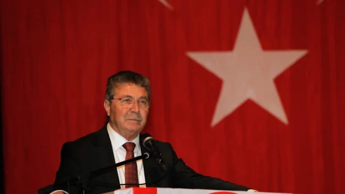 Başbakan Üstel: ''Muhtarlarımızı yalnız bırakmadık, onlar için de yatırım yaptık'' Başbakan Üstel: ''Muhtarlarımızı yalnız bırakmadık, onlar için de yatırım yaptık''