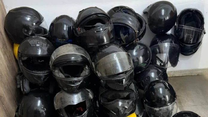 kask-hirsizligi Polis hırsızlık şüphesi üzerinde duruyor… Polis hırsızlık şüphesi üzerinde duruyor…