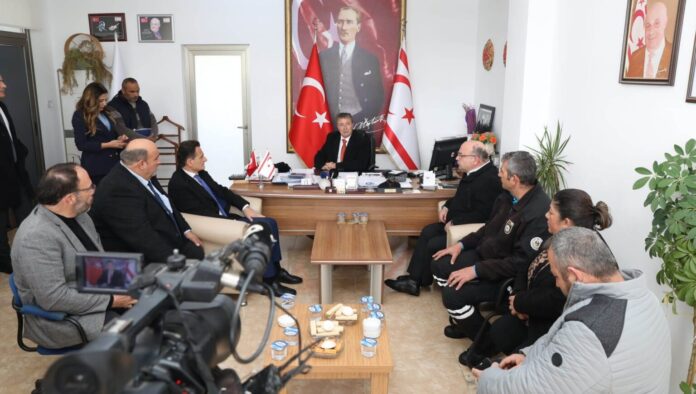 Başbakan Üstel, dolu afeti nedeniyle Erenköy- Karpaz Belediyesi’ni ziyaret etti Başbakan Üstel, dolu afeti nedeniyle Erenköy- Karpaz Belediyesi’ni ziyaret etti