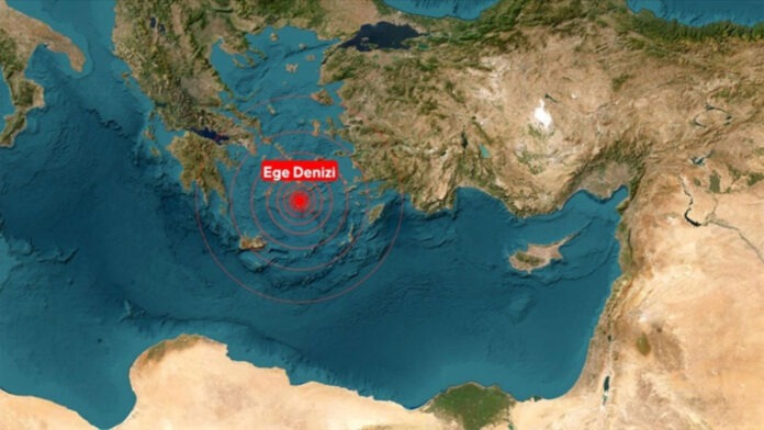 Ege'de art arda depremler: Yunan adalarını terk ediyorlar Ege'de art arda depremler: Yunan adalarını terk ediyorlar