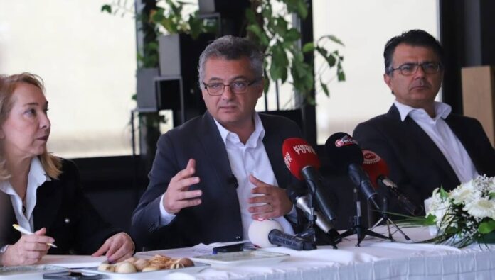 CTP, sivil toplum örgütleriyle “Trafik ve Yol Güvenliği” toplantısı düzenledi CTP, sivil toplum örgütleriyle “Trafik ve Yol Güvenliği” toplantısı düzenledi