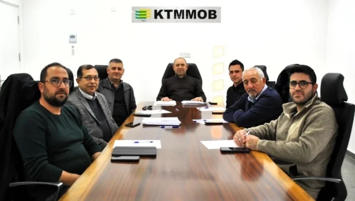 KTMMOB'nin binaların yangından korunmasına ilişkin tüzük çalışması sürüyor KTMMOB'nin binaların yangından korunmasına ilişkin tüzük çalışması sürüyor
