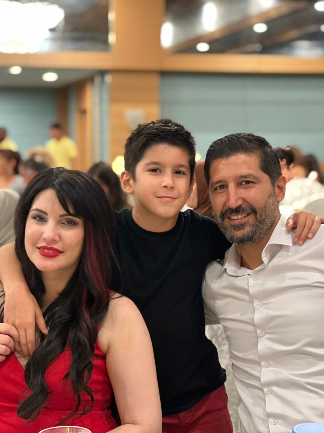 Hasan Sapsızoğlu'nun Eşi Ayşegül Özyürek Sapsızoğlu Hayatını Kaybetti