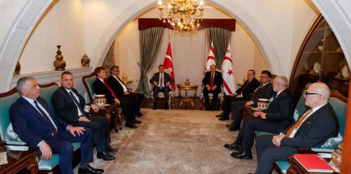 Tatar, Cenevre öncesinde Meclis’te temsil edilen siyasi partilerle bir araya geldi
