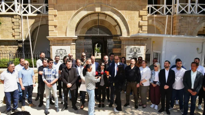 İki öğretmen sendikası, Anayasa Mahkemesi’nde dava dosyaladı
