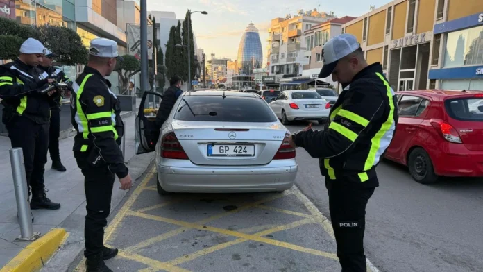 poli2 Polis göz açtırmıyor