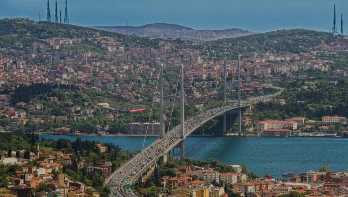 Kıbrıslı Türk öğrenciler, İstanbul ve çevresinde bulunan kişilere olası bir afet durumu için haberleşme ağı kuruyor