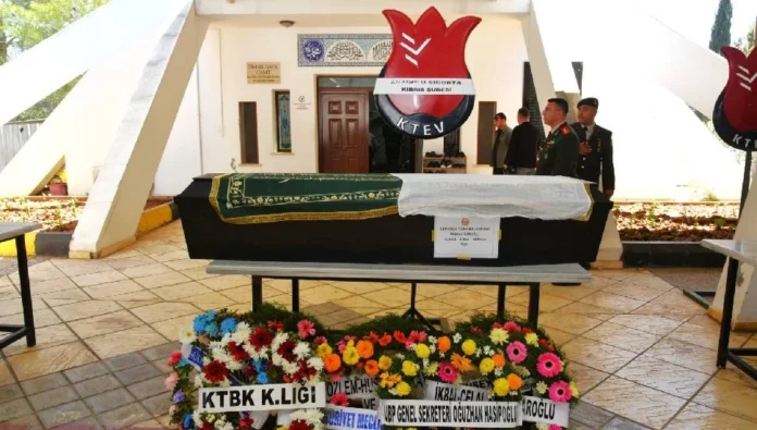 Şehit Teğmen Caner Gönyeli’nin eşi Nükhet Gönyeli toprağa verildi