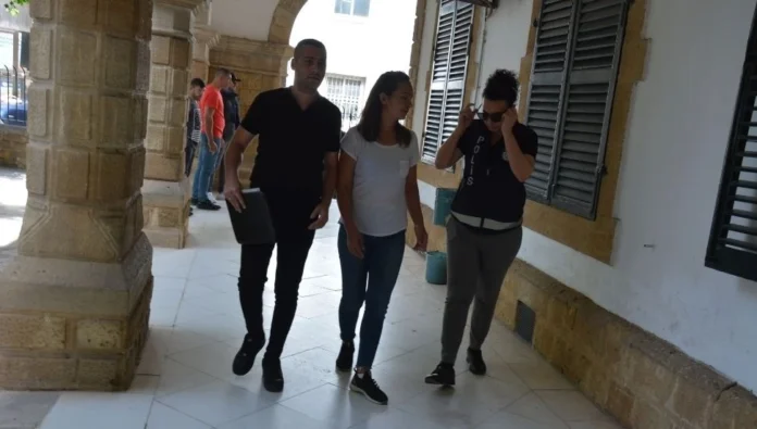 Lefkoşa'da hırsızlık: Kaçak zanlı, 12 bin sterlin, 3 bin 500 euro ve 415 bin TL çalmakla itham edildi-2025-05-08t102026120_1746688840