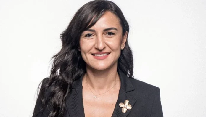 Jale Refik Rogers: Bu bürokratik sistem hasta olmayanları bile hasta eder