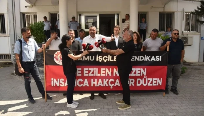 Kamu-İş, 2011 sonrası işe girenlerin kıdem tazminatlarının ödenmemesi gerekçesiyle basın açıklaması yaptı