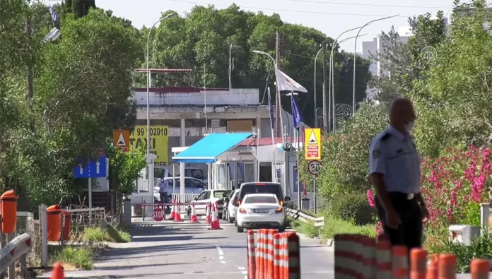 Güney'den Kuzey'e geçmek isterken uyuşturucu içeren sigara ile yakalandı