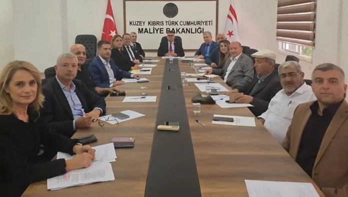 Maliye Bakanı Berova ekonomik örgütleri kabul etti: Vergiler ve kayıt dışı ekonomi ele alındı