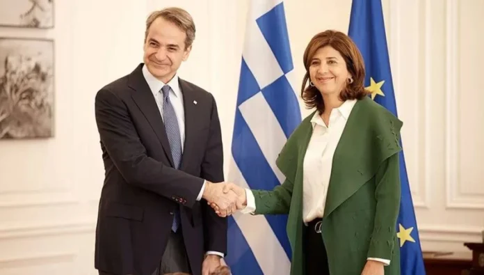 Maria Angela Holguin Yunanistan'da temaslarda bulundu: Genişletilmiş konferans görüşüldü25