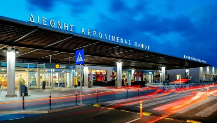 Hava ulaşımında yaşanan aksaklıklar nedeniyle Larnaka ve Baf’ta 17 uçuş iptal edildi