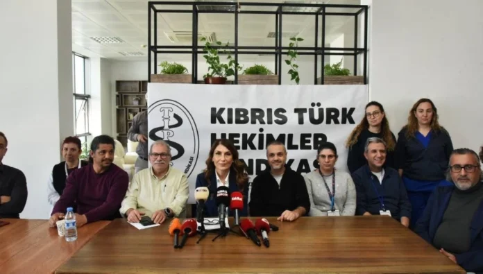 Sağlıkta örgütlü sendikalar, Bakanlar Kurulu’nun grevi “erteleme/yasak” kararını tanımadıklarını açıkladı