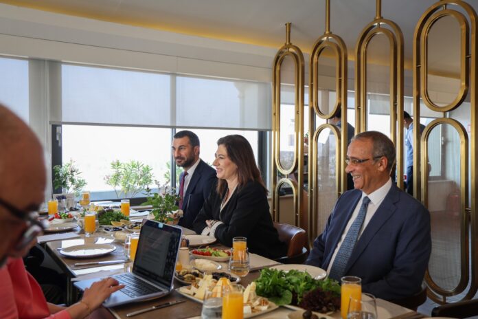 İncirli, gazetecilerle bir araya geldi