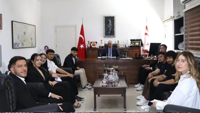 Öğrenci dernekleri Nazım Çavuşoğlu ile bir araya geldi: Çalıştaya destek olmaya hazırız