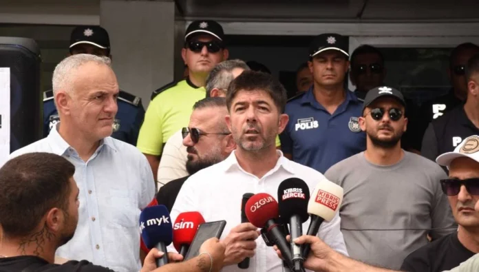 Karaoğulları: Susmayacağız; öğretmenin emeğini hiçe sayamazsınız!