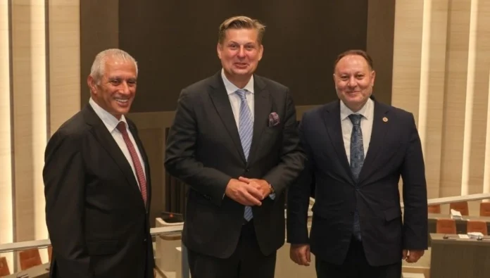 Alman Milletvekili Krah, KKTC'ye geldi: Buraya gelip gerçekleri görmek ve konuşmak istemiyorlar!
