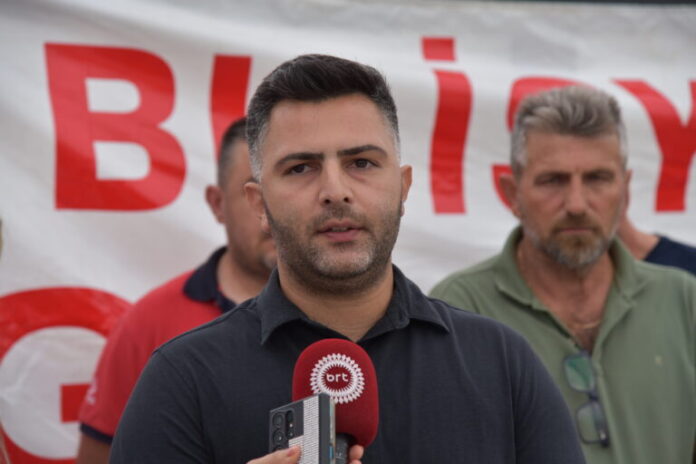 Petrol-İş’in grevi ikinci gününde: Mücadelemiz sürecek