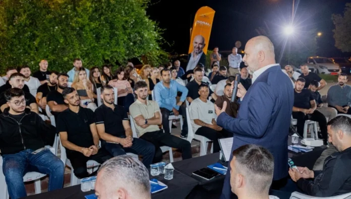 Koral Bozkurt: Bu şehrin kaderini gençlerle birlikte değiştirebiliriz